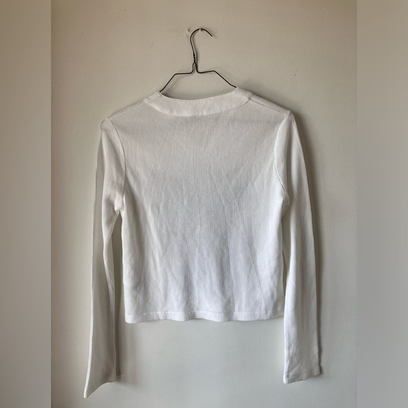 ✖️SOLD✖️Urban Outfitters Eagle Thermal Notch Neck Long Sleeve Large - Picture 8 of 11